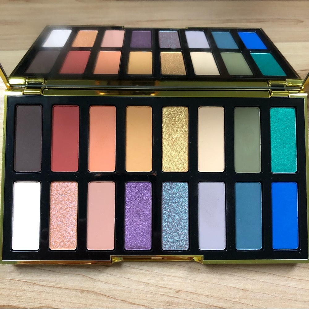 KAT VON D 10th anniversary eyeshadow palette